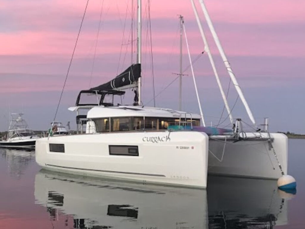 Lagoon 40 on mooring