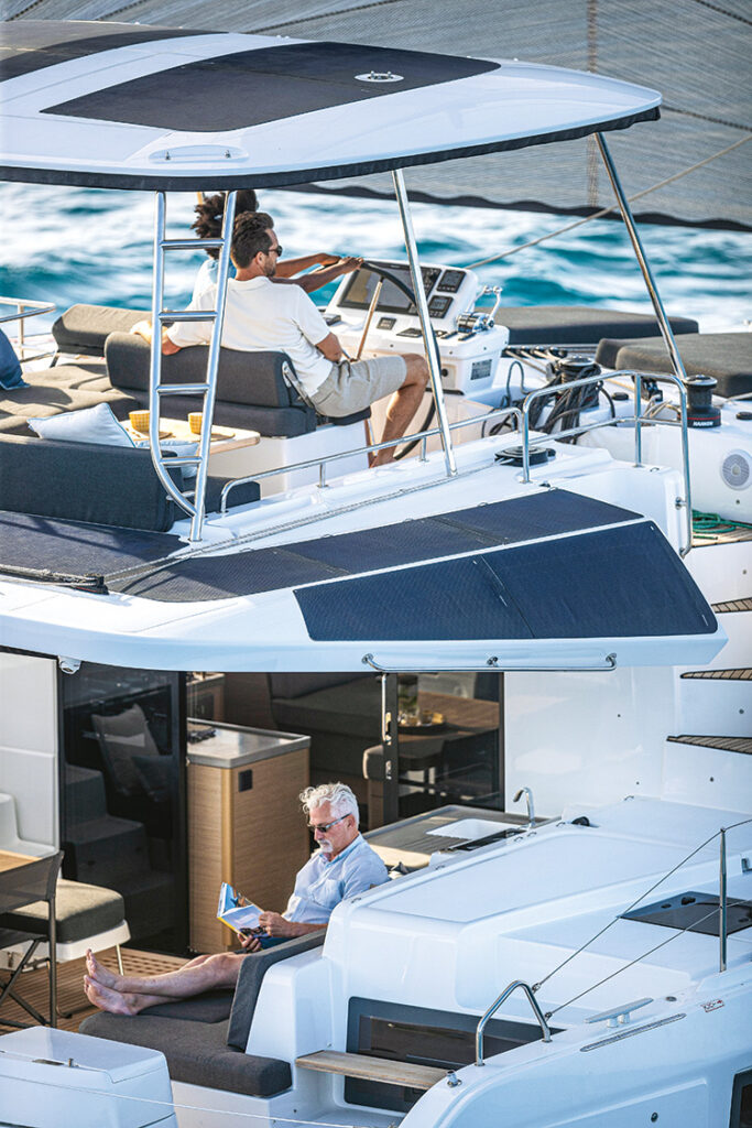 Lagoon 51 flybridge