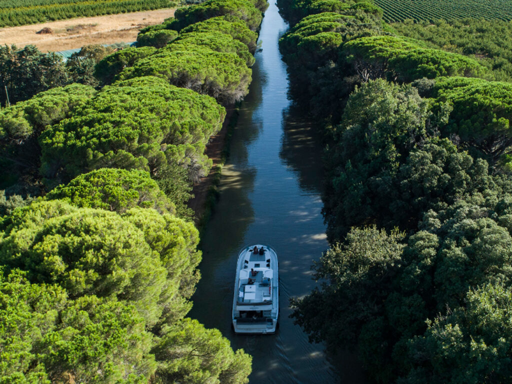 Le Boat chartering the Canal du Midi