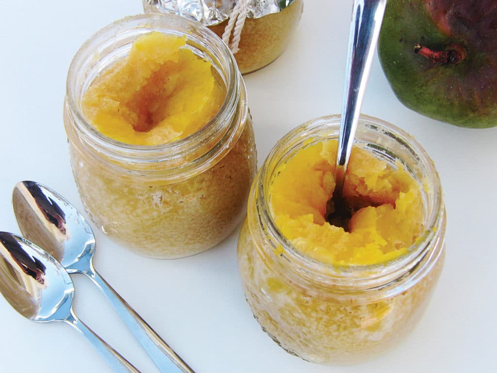 Mango jar cakes