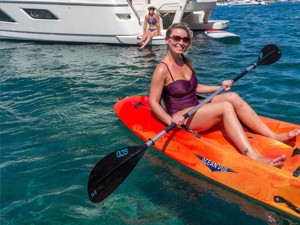 MarineMax Vacations kayaking.