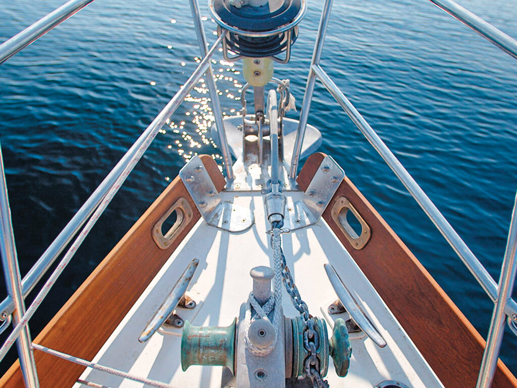 bulwark bases of a sailboat